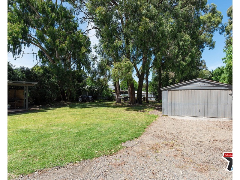 42 Fernhill Road, Mount Evelyn VIC 3796