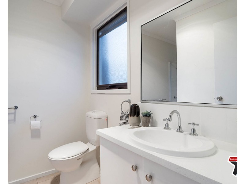 101 Langdale Drive, Croydon Hills VIC 3136