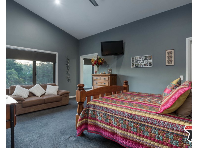 51-53 Russell Street, Mount Evelyn VIC 3796