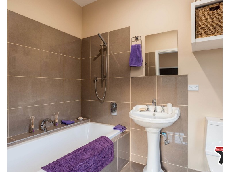 51-53 Russell Street, Mount Evelyn VIC 3796