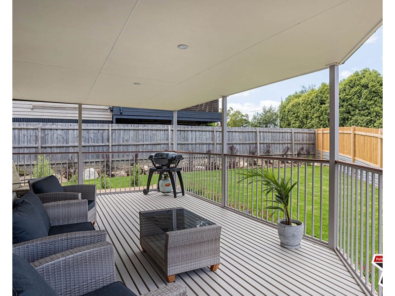 51-53 Russell Street, Mount Evelyn VIC 3796