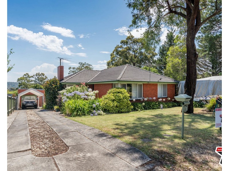 3 Uralla Court, Mooroolbark VIC 3138