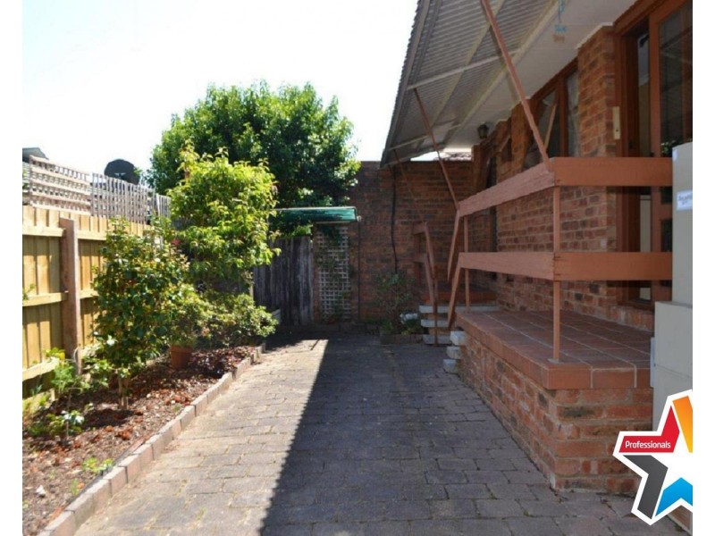 2/26 Jackson Street, Croydon VIC 3136