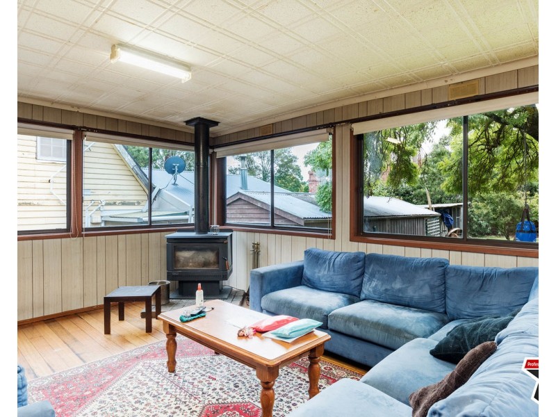 15 Shakespeare Avenue, Mooroolbark VIC 3138