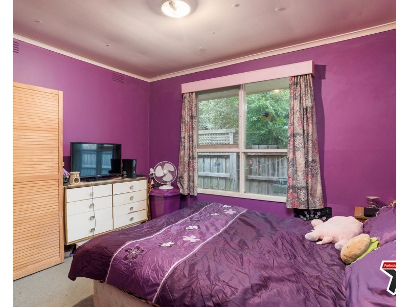 15 Shakespeare Avenue, Mooroolbark VIC 3138