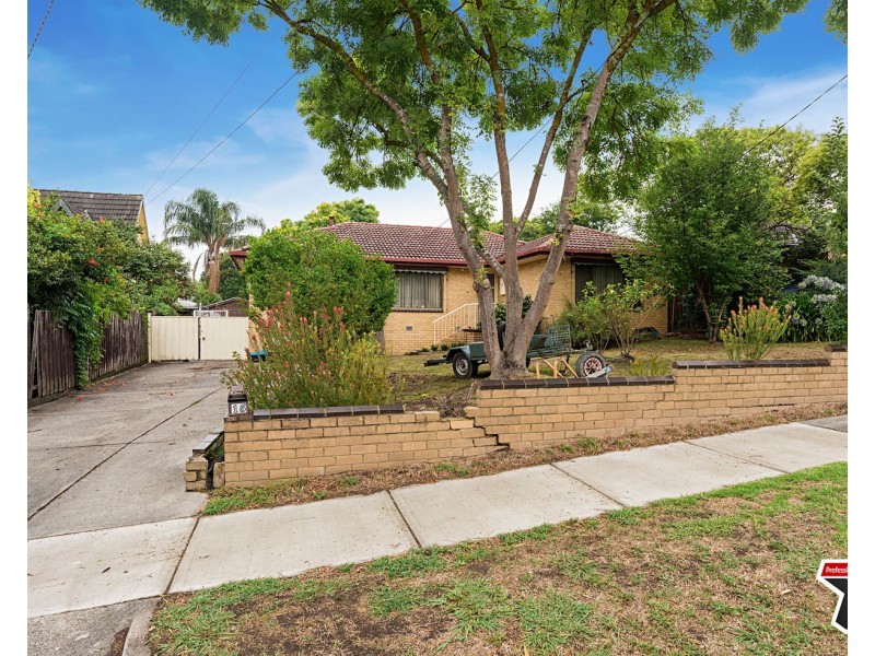 15 Shakespeare Avenue, Mooroolbark VIC 3138