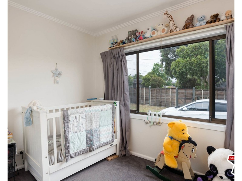 30 Thomas Street, Croydon South VIC 3136