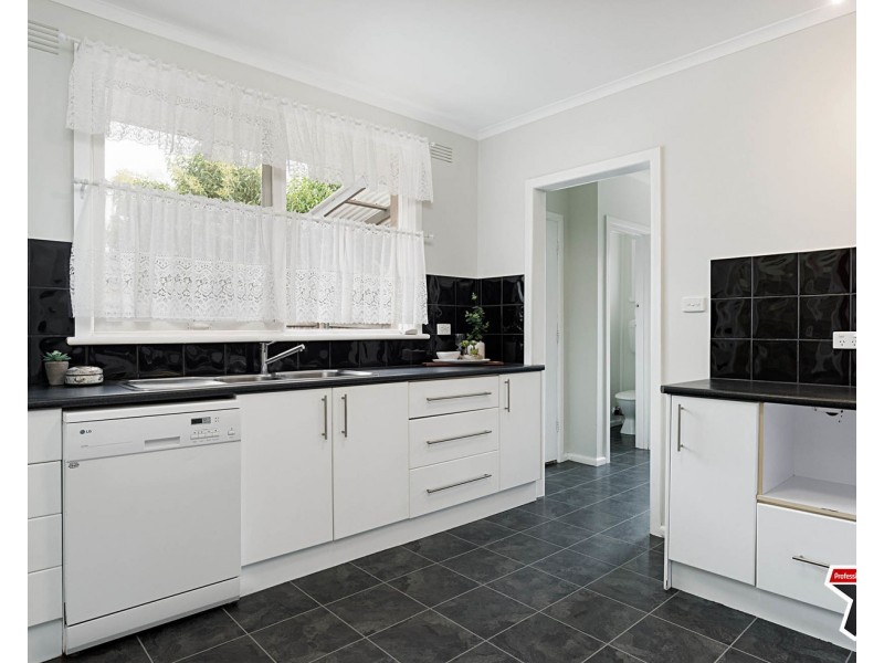 26 Kipling Avenue, Mooroolbark VIC 3138