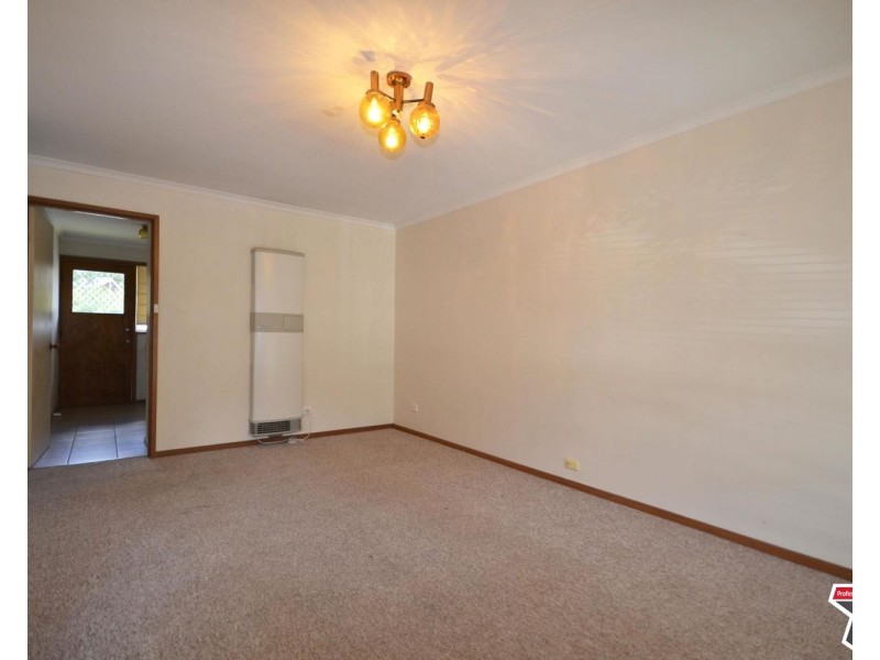 4/98-102 Sherlock Road, Mooroolbark VIC 3138