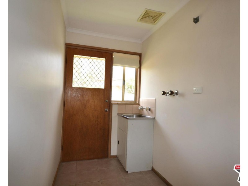 4/98-102 Sherlock Road, Mooroolbark VIC 3138