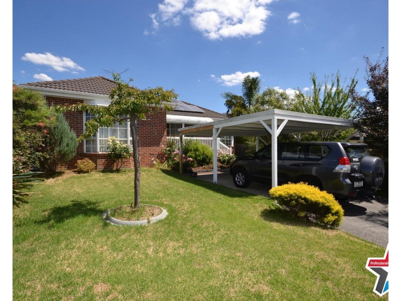 16 Celeste Court, Chirnside Park VIC 3116