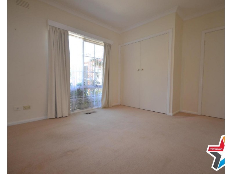 16 Celeste Court, Chirnside Park VIC 3116