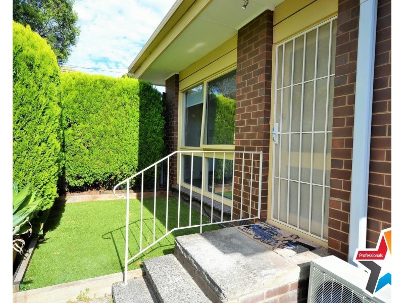 3/57 Mount View Parade, Croydon VIC 3136