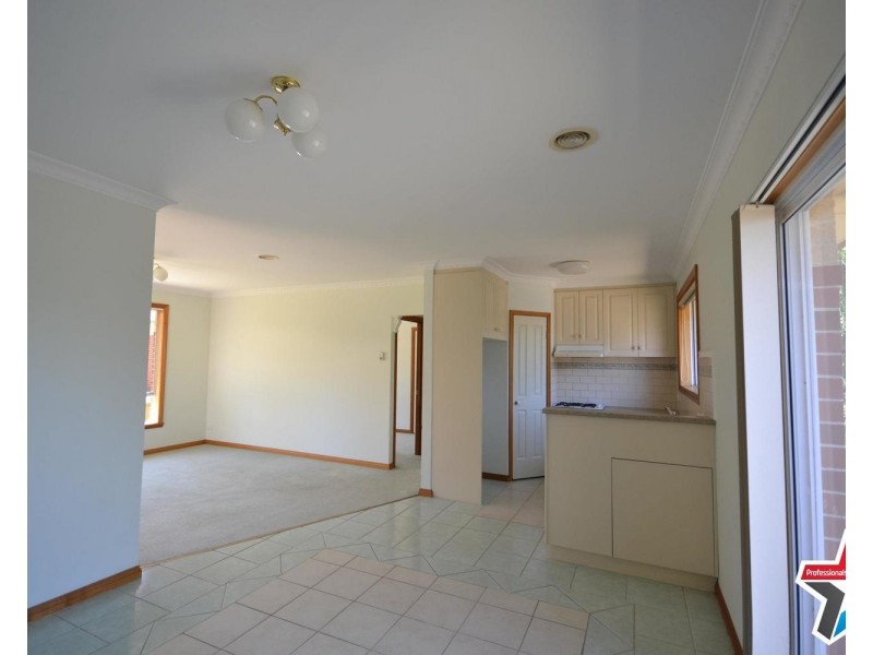 7/16 Mountain View Road, Kilsyth VIC 3137