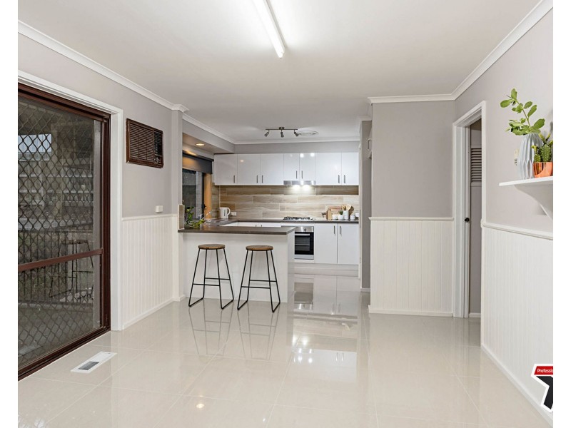 25 Myoora Drive, Mooroolbark VIC 3138