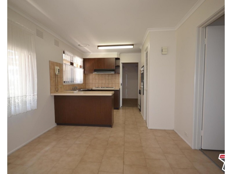 23 Sandhurst Road, Wantirna VIC 3152