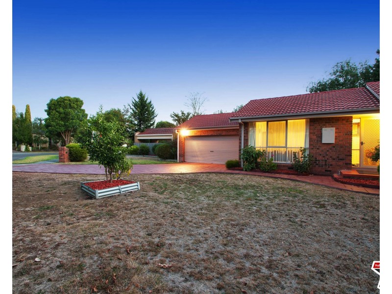 6 Dinsdale Court, Mooroolbark VIC 3138