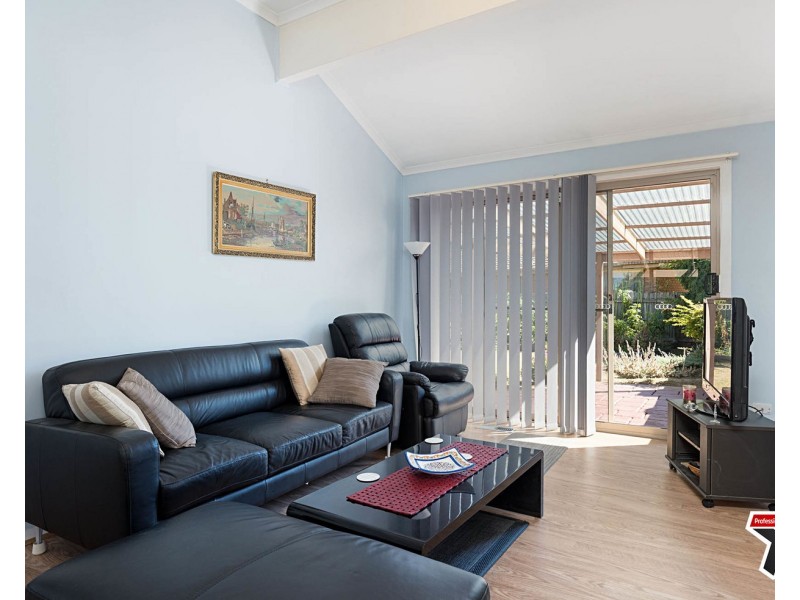 6 Dinsdale Court, Mooroolbark VIC 3138