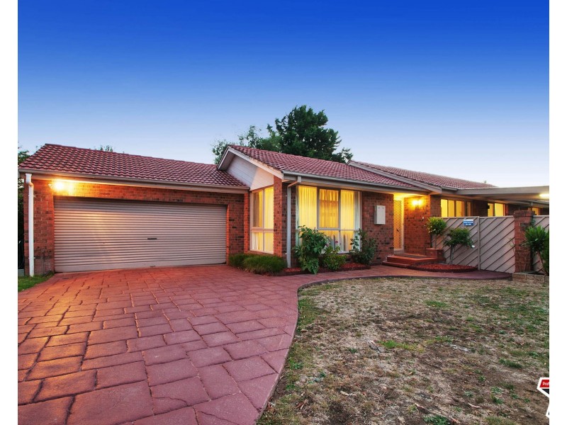 6 Dinsdale Court, Mooroolbark VIC 3138