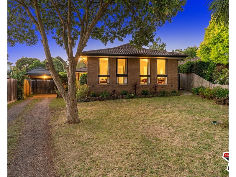 5 Sunburst Court, Mooroolbark VIC 3138