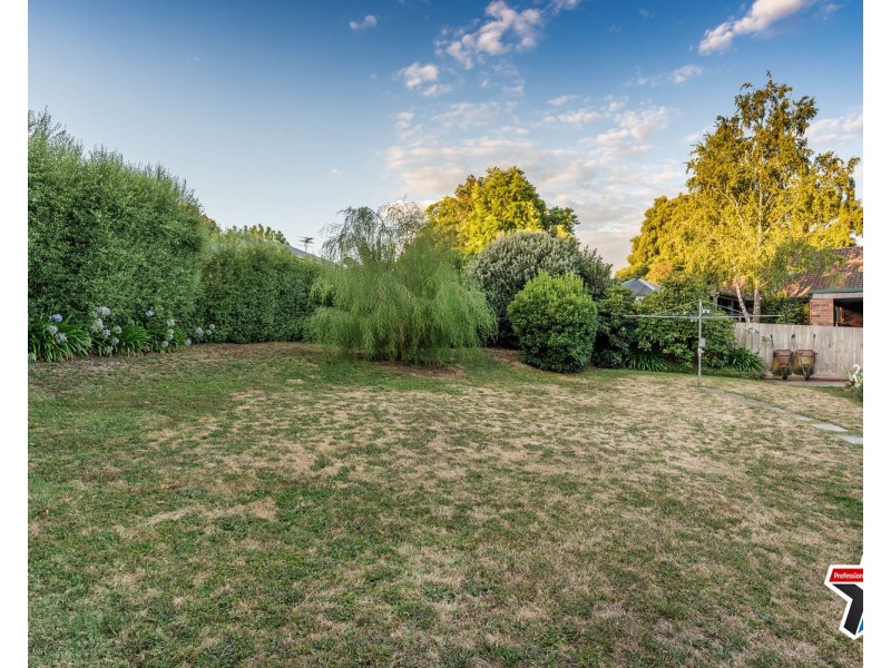 5 Sunburst Court, Mooroolbark VIC 3138