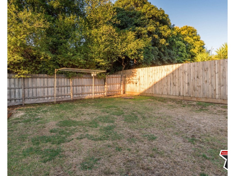 7 Melody Court, Mooroolbark VIC 3138