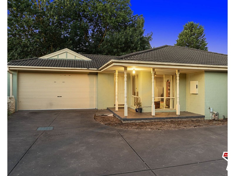 2/75 Cardigan Road, Mooroolbark VIC 3138