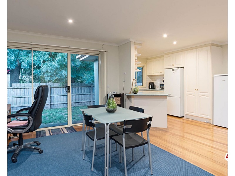 2/75 Cardigan Road, Mooroolbark VIC 3138