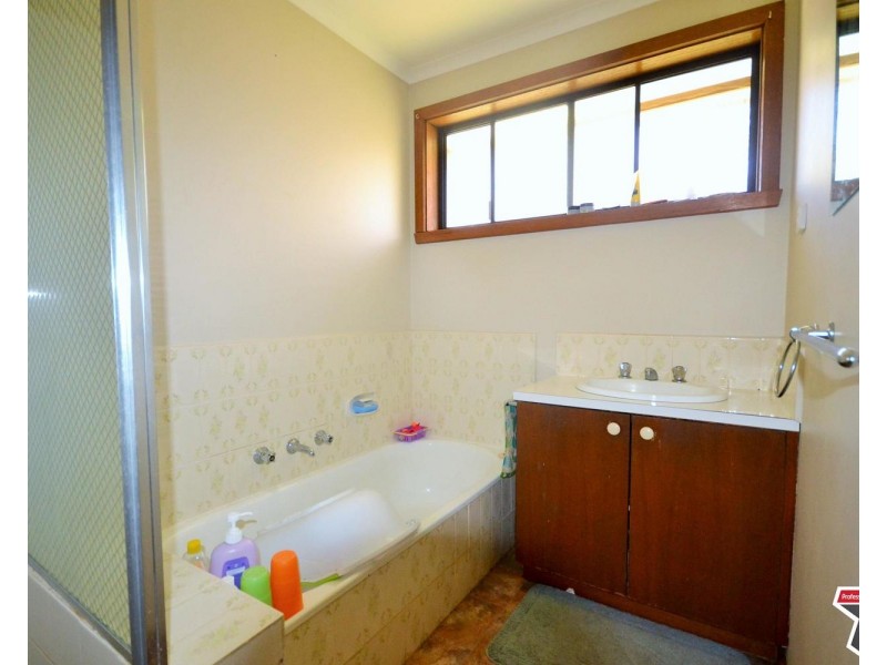 5/6 Emma Road, Croydon VIC 3136