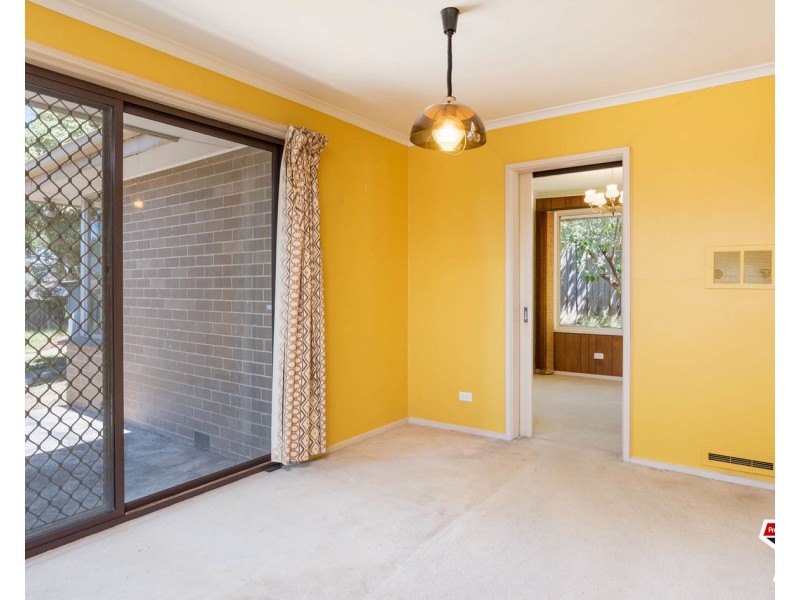 26 Lansell Road, Mooroolbark VIC 3138