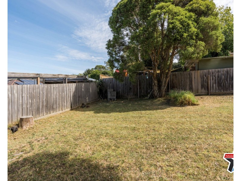 26 Lansell Road, Mooroolbark VIC 3138