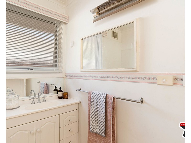 9 Beresford Road, Lilydale VIC 3140