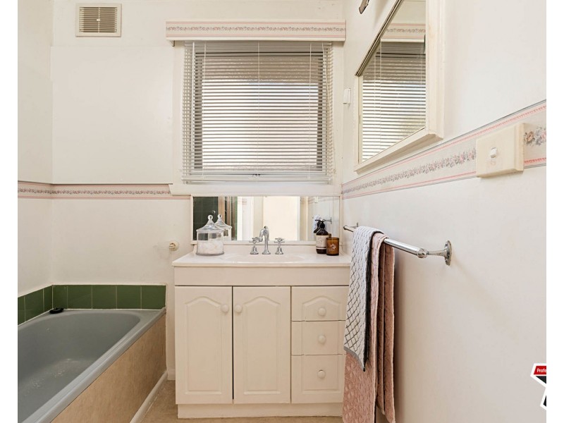 9 Beresford Road, Lilydale VIC 3140