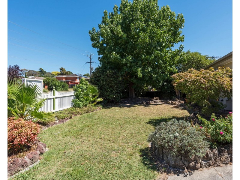 9 Beresford Road, Lilydale VIC 3140