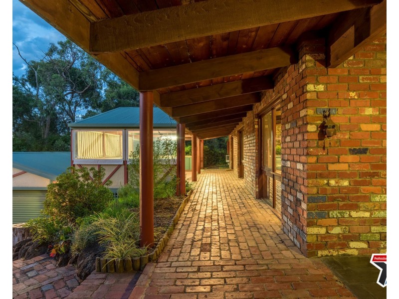 2 Jubilee Road, Montrose VIC 3765