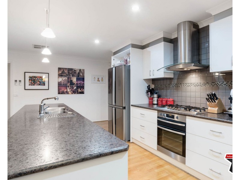 35 Kingsburgh Lane, Lilydale VIC 3140