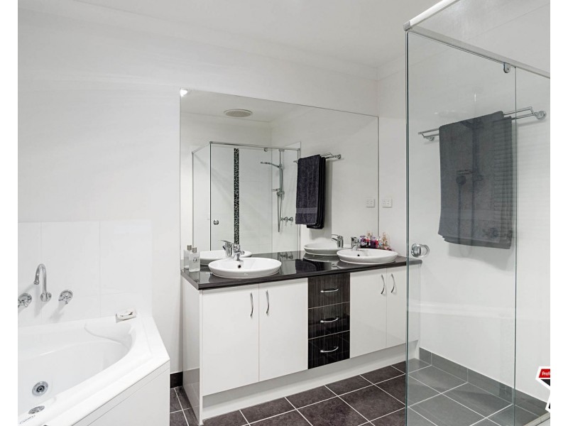 35 Kingsburgh Lane, Lilydale VIC 3140