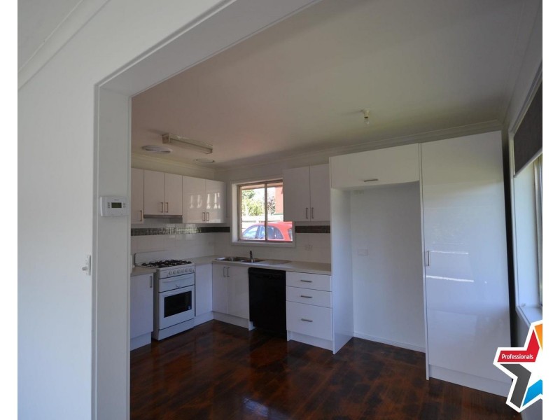 50 Greenslopes Drive, Mooroolbark VIC 3138