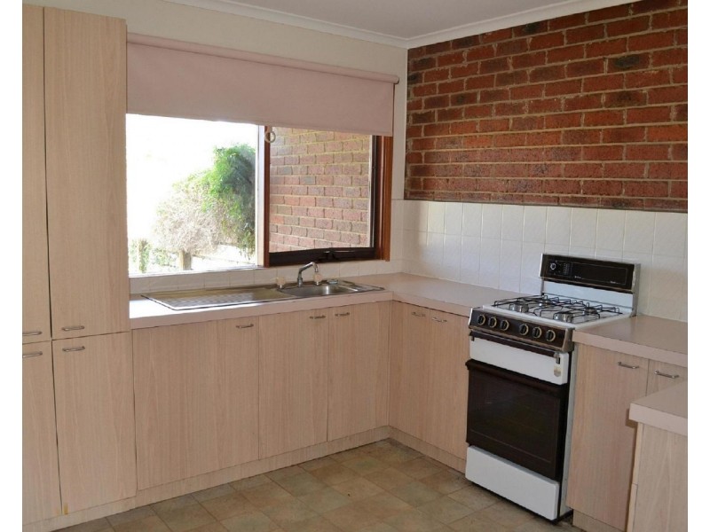 8/17-25 Ervin Road, Kilsyth VIC 3137