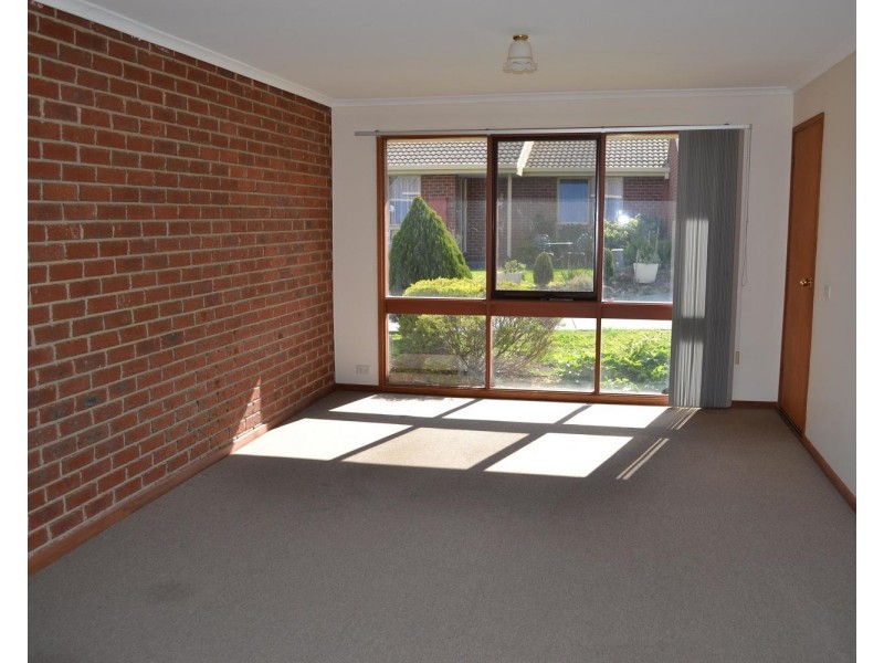 8/17-25 Ervin Road, Kilsyth VIC 3137