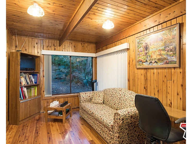 4 Meadowlark Lane, Mooroolbark VIC 3138