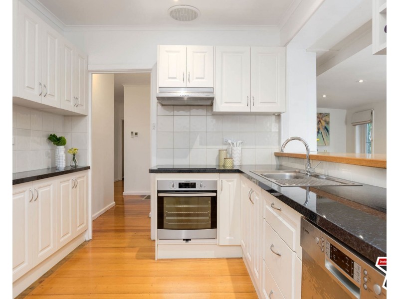 20 Swinburne Avenue, Mooroolbark VIC 3138