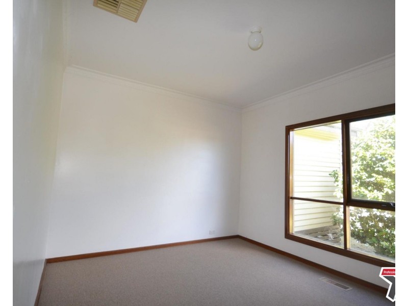 14 Church Street, Kilsyth VIC 3137