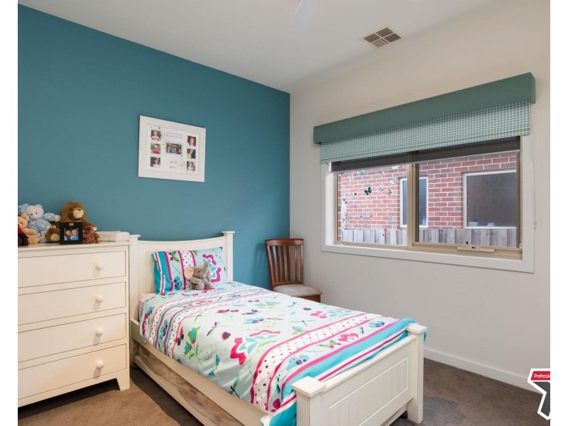35 Highland Crescent, Mooroolbark VIC 3138