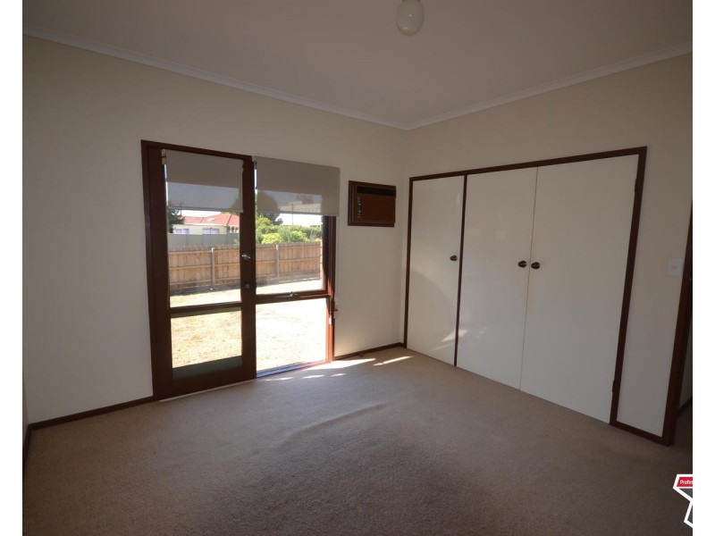 1 Kimberley Drive, Chirnside Park VIC 3116