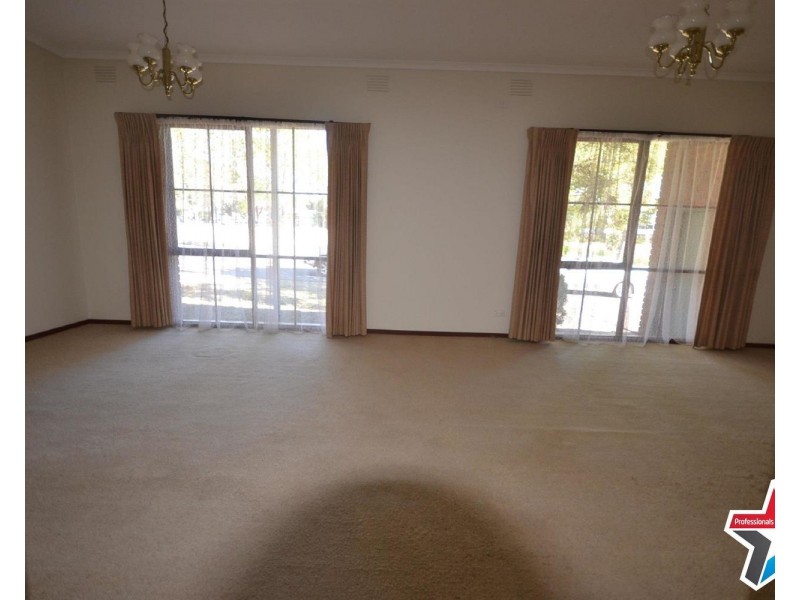 1 Kimberley Drive, Chirnside Park VIC 3116