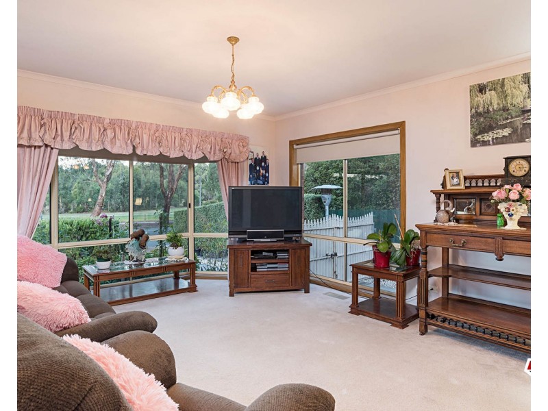 9 Lakeview Drive, Lilydale VIC 3140