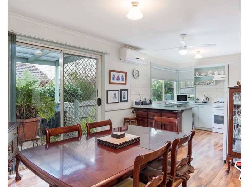 2 Kincumber Drive, Croydon VIC 3136