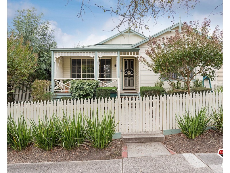 2 Kincumber Drive, Croydon VIC 3136