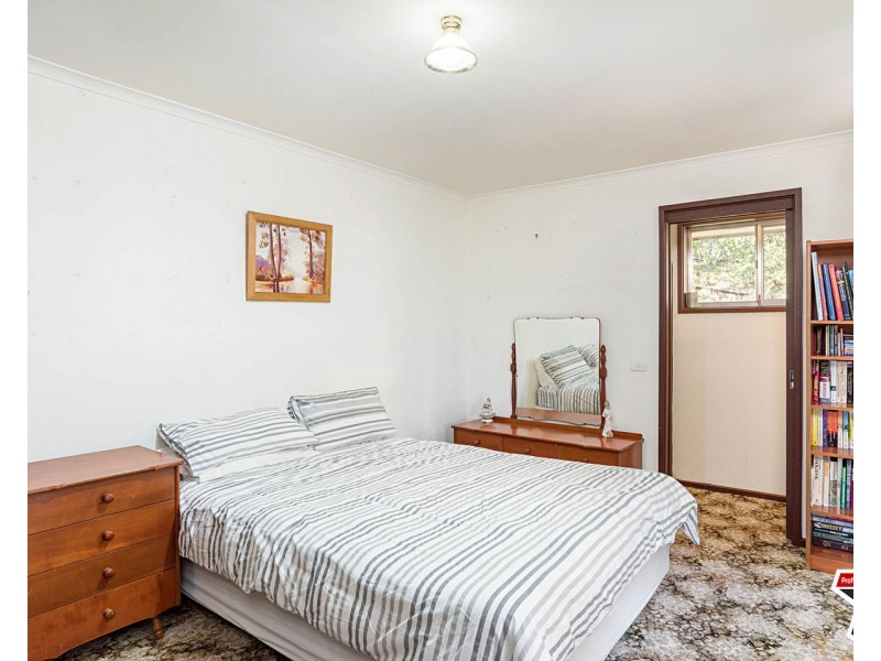 10 Meadowlark Lane, Mooroolbark VIC 3138